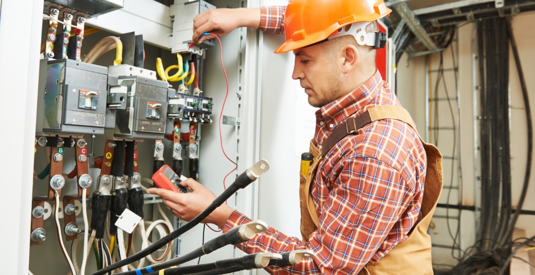 Industrial Electrician