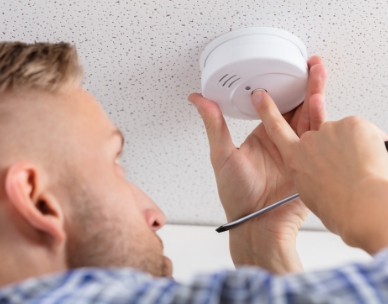 smoke-alarm-testing
